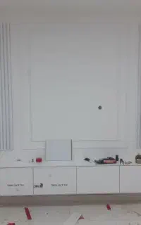 نصب تاپشیت قرنیز و قاب بندی دیوار