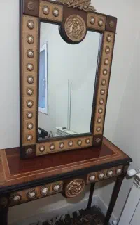 کنسول و آئینه