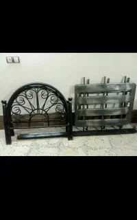 تخت خواب فلزی