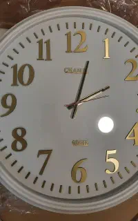 ساعت  دیواری  قطر  ۶۰ سانت