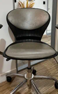 صندلی جک دار