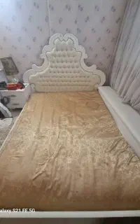 تخت خواب دو نفره بهمراه سایر متعلقات
