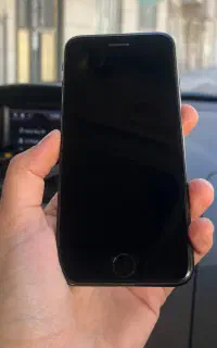 iPhone SE 2020 ایفون