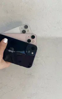 گوشی ایفون 13normal 128 دوسیم خیلی تمیز پک اصلی