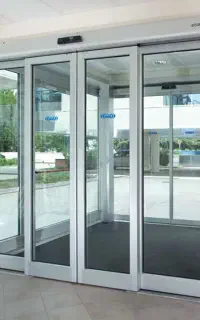 درب اتوماتیک شیشه ای جان‌پناه ونرده شیشه‌ واستیل