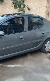 رانا سقف شیشه ای