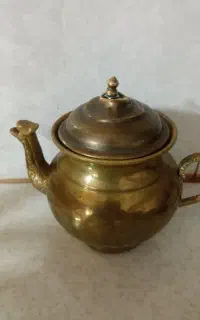 قوری برنز قدیمی