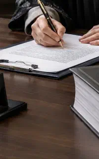 وکیل پایه یک دادگستری