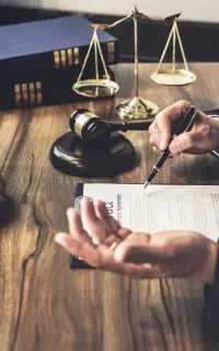 وکیل کانون وکلای دادگستری