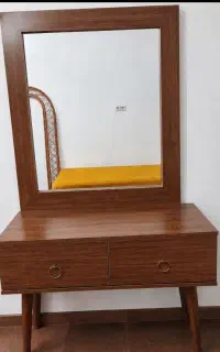 میزآرایش کشودار