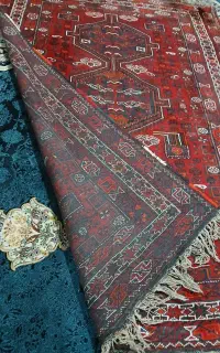 فرش عتیقه پشمی