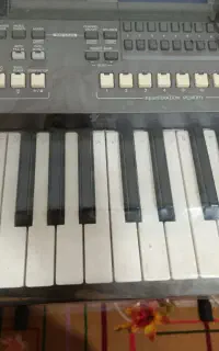 کیبورد 670 یاماها