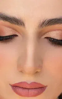 میکاپ ۵۵۰ شنیون ۵۵۰کوتاهی ۵۰۰ اصلاح ابرو۳۰۰