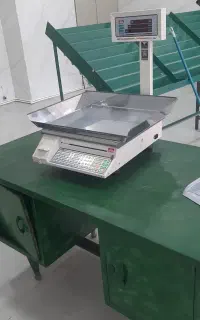 فروش  انواع  پالت های  میوه  فروشی و باسکول پرو ۷۰