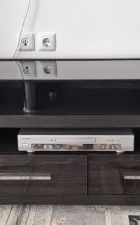 میز تلوزیون در حد نو