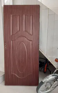 دو عدد درب چوبی