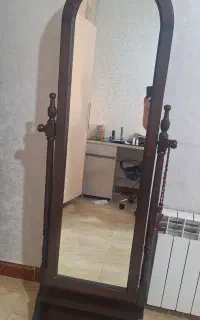 آینه ایستاده
