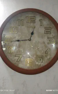 ساعت دیواری