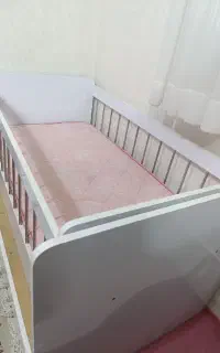 تخت گهواره ای کودک
