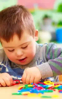 تدریس خصوصی و کار و نگهداری از کودکان کم توان