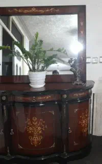 میز آینه به همراه ۴ کشو و بوفه سفید
