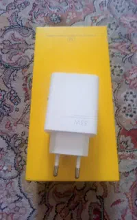 شارژر 33وات گوشی و جعبه شیائومی پوکوm4