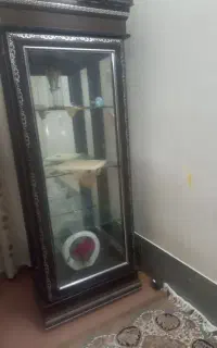 میز و تلویزیون
