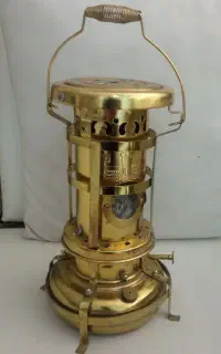 چراغ نفتی فیتیله ای هم سالم قابل استفاده هم تزیینی