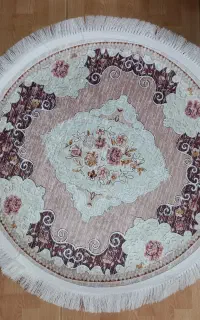 پادری فرشینه گرد مخملی کرم