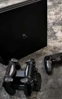 ps4 pro کپی خور ۳ دسته پایه شارژ