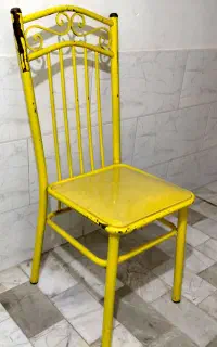 صندلی فلزی