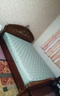 تخت خواب ساده