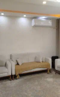 خانه با مغازه تجاری