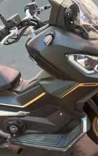 موتورسیکلت کی ویXDV180