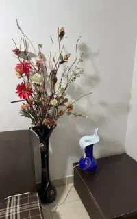 گلدان با گل