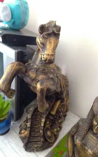 یه استند گل مجسمه