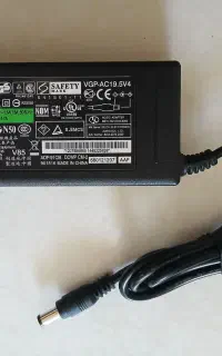 آداپتور 19.5 ولت، اکبند