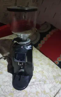 دستگاه آسیاب قهوه یونیک لایف
