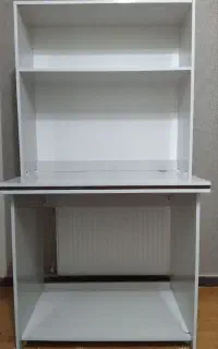 میز کامپیوتر و مطالعه