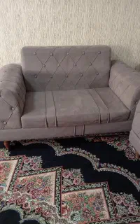 یدونه مبل سه نفره یدونه هم دونفره ب فروش میرسد