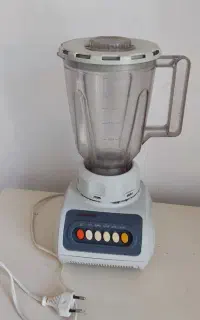مخلوط کن برقی در حد نو