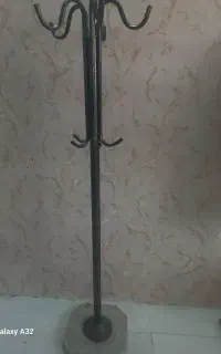 جالباسی ایستاده