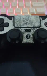 دسته اورجینال ps4 سلامت
