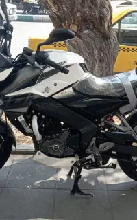 موتور ns 200  سال 1400