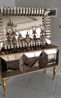 آینه و کنسول