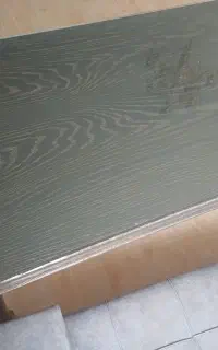 شیشه روی میز