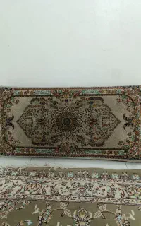 پشتی تمیز سالم