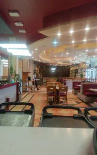 تعدادی پرسنل مجرب و با سابقه برای کار در رستوران