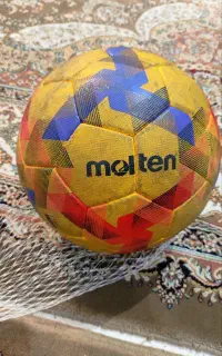 توپ فوتبال molten