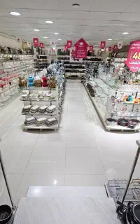 مدیر تولید محتوا و کارشناس شبکه‌های اجتماعی (خانم)